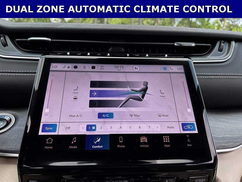 new 2025 Jeep Grand Cherokee car, priced at $42,587