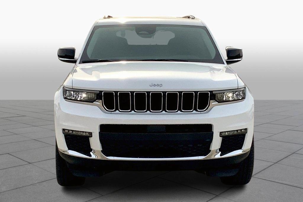 new 2025 Jeep Grand Cherokee car, priced at $42,977