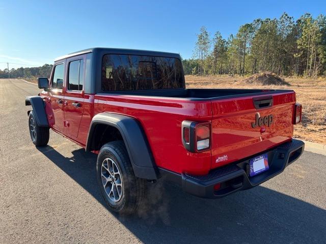 new 2025 Jeep Gladiator car, priced at $42,477