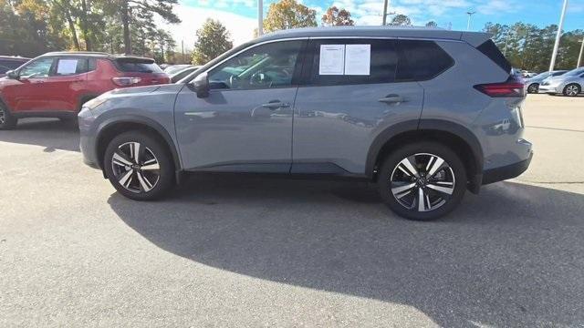 used 2024 Nissan Rogue car, priced at $33,377