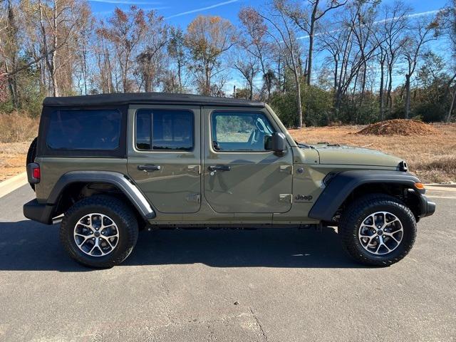 new 2025 Jeep Wrangler car, priced at $36,777