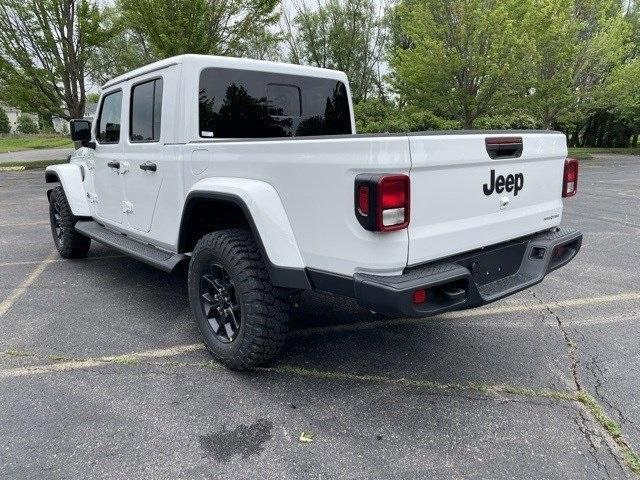 new 2025 Jeep Gladiator car, priced at $43,118