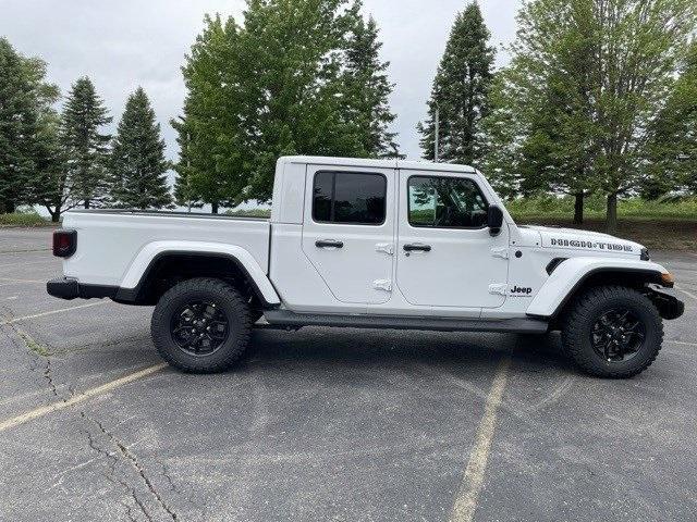 new 2025 Jeep Gladiator car, priced at $43,118