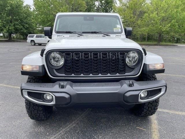 new 2025 Jeep Gladiator car, priced at $43,118