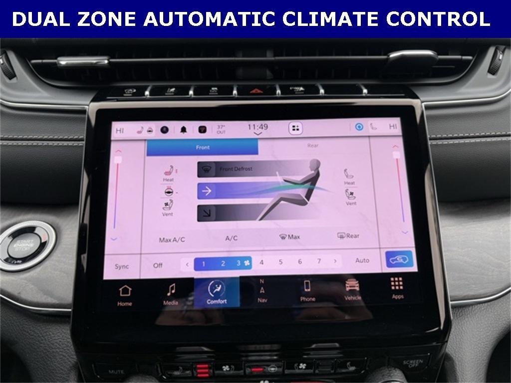 new 2025 Jeep Grand Cherokee L car, priced at $52,677