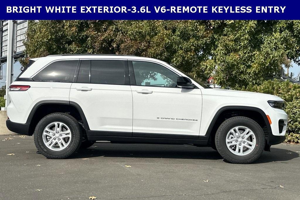 new 2025 Jeep Grand Cherokee car, priced at $35,000