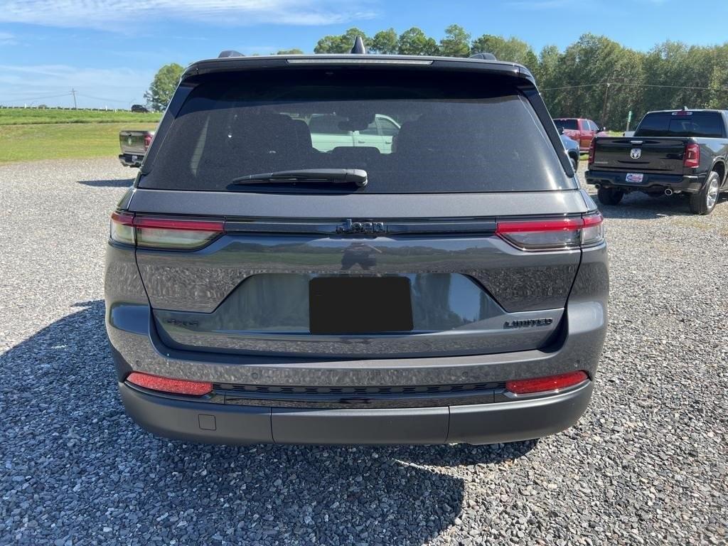 new 2025 Jeep Grand Cherokee L car, priced at $45,427