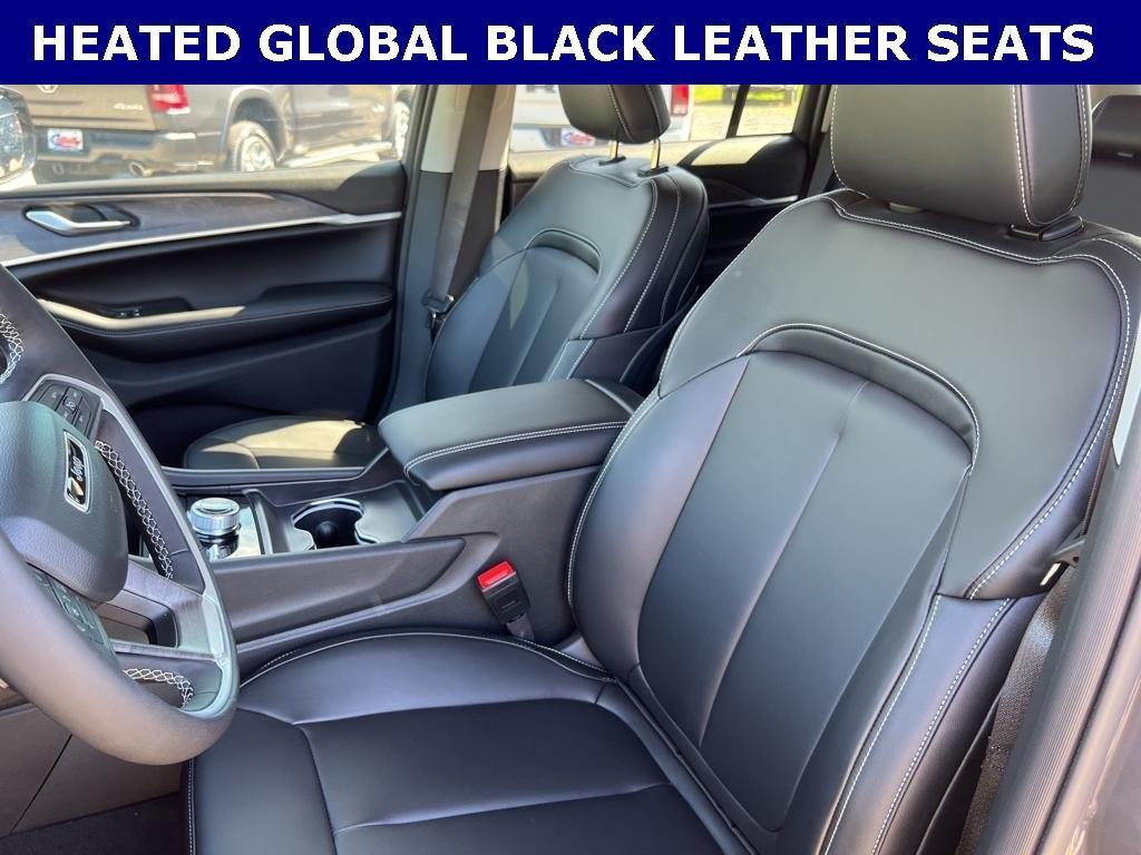 new 2025 Jeep Grand Cherokee L car, priced at $45,427