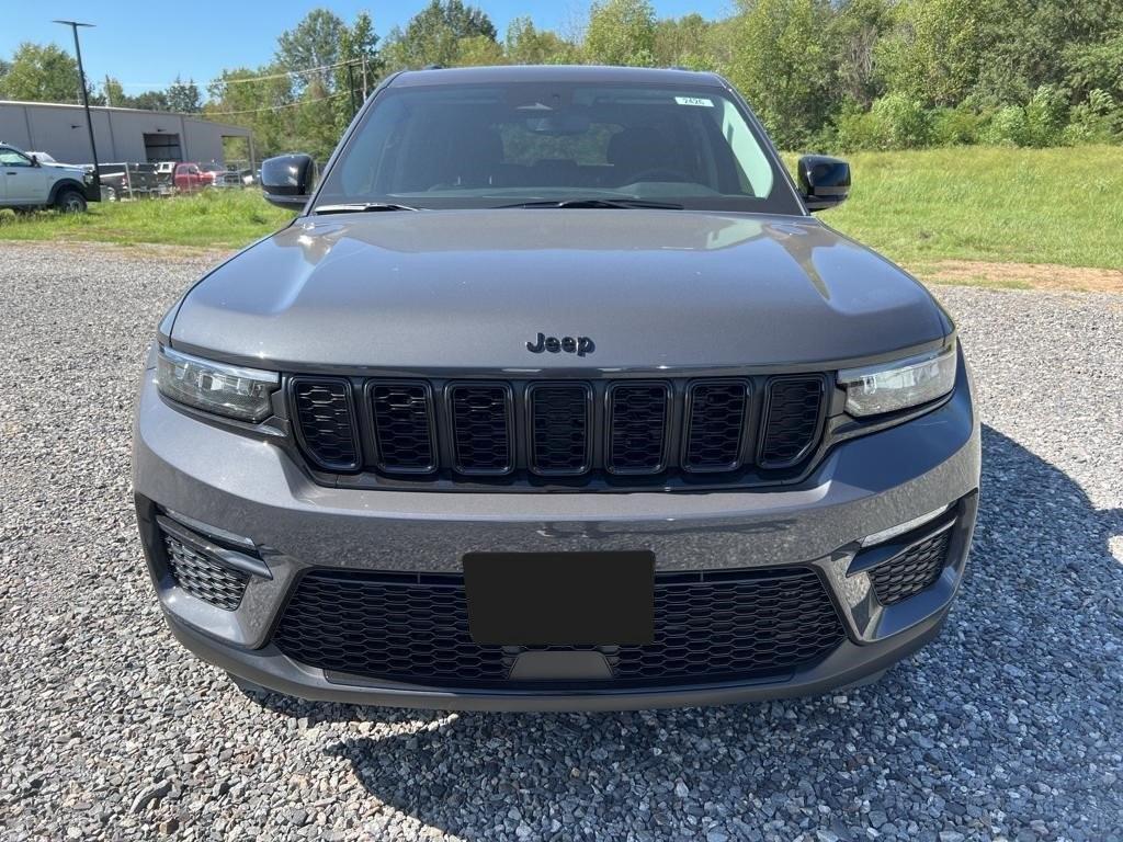 new 2025 Jeep Grand Cherokee L car, priced at $45,427