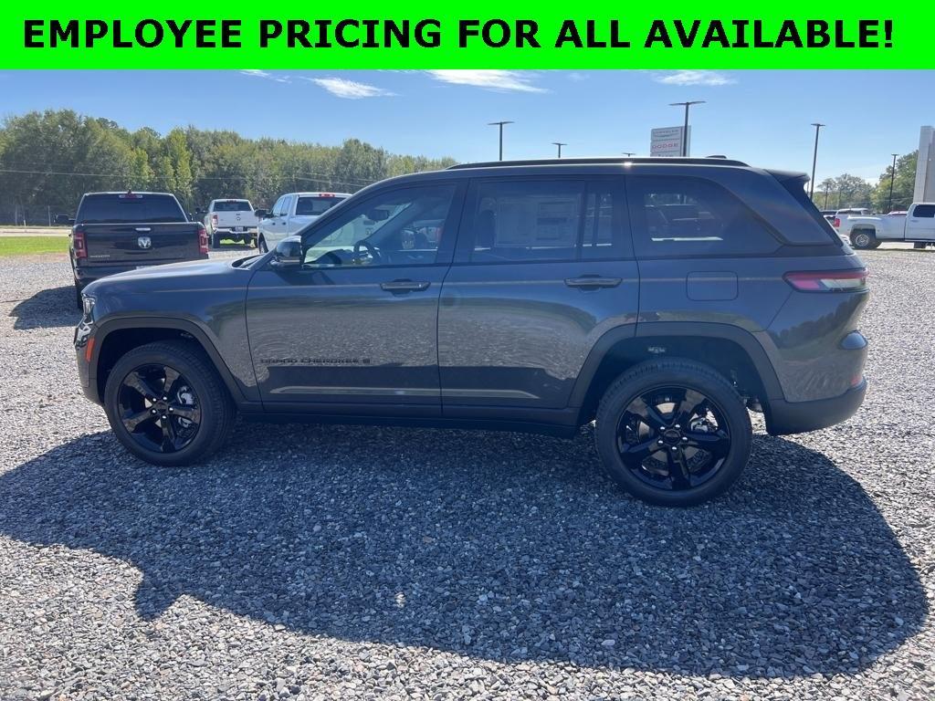 new 2025 Jeep Grand Cherokee L car, priced at $45,427