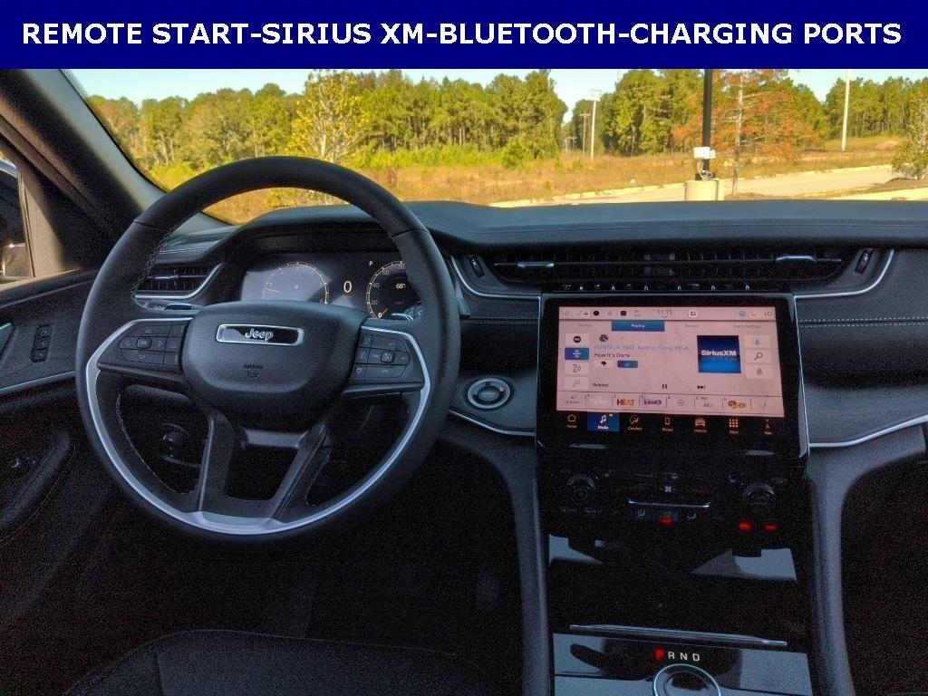 new 2025 Jeep Grand Cherokee L car, priced at $40,877