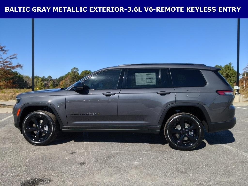 new 2025 Jeep Grand Cherokee L car, priced at $40,877