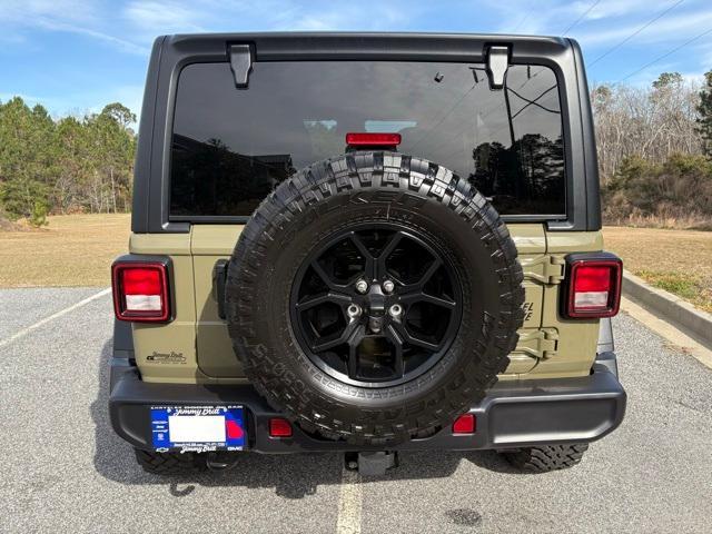 new 2025 Jeep Wrangler car, priced at $48,777
