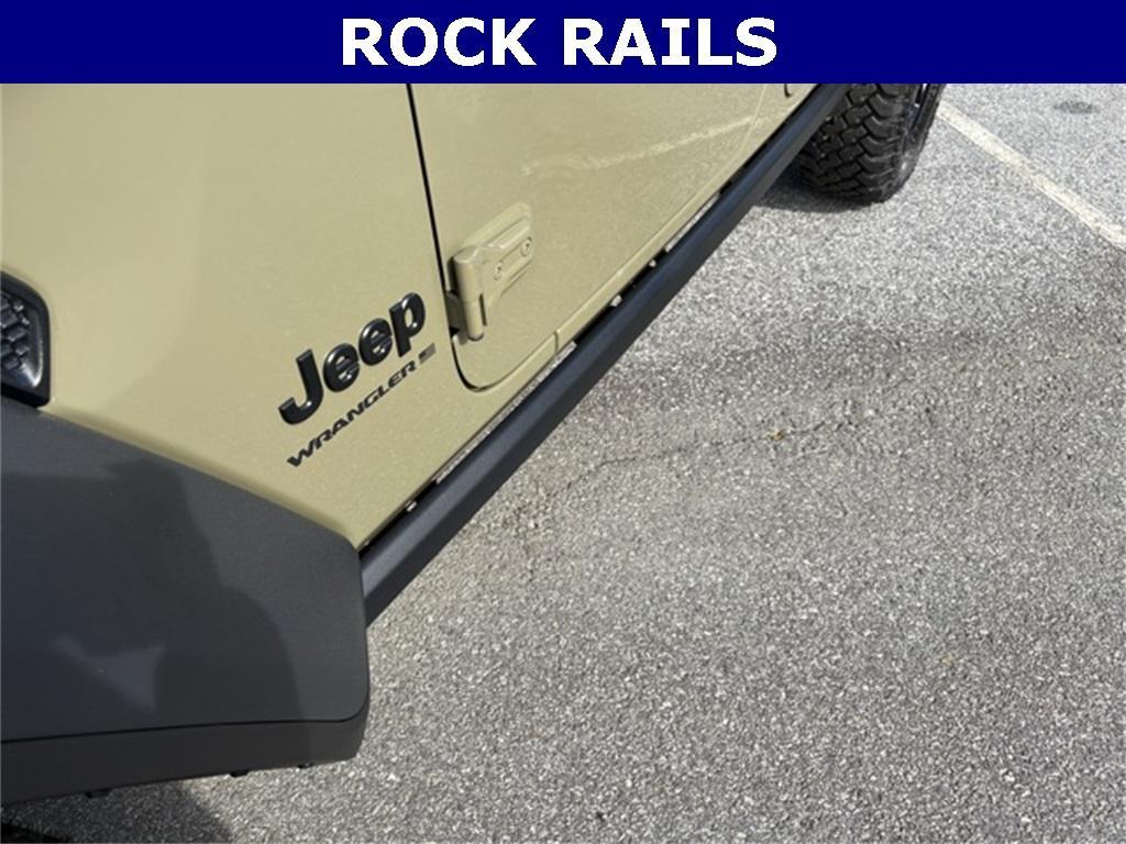 new 2025 Jeep Wrangler car, priced at $48,777