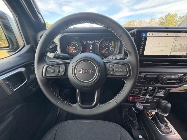 new 2025 Jeep Wrangler car, priced at $48,777