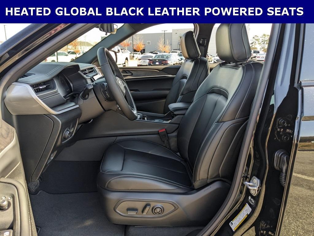 new 2025 Jeep Grand Cherokee L car, priced at $41,777