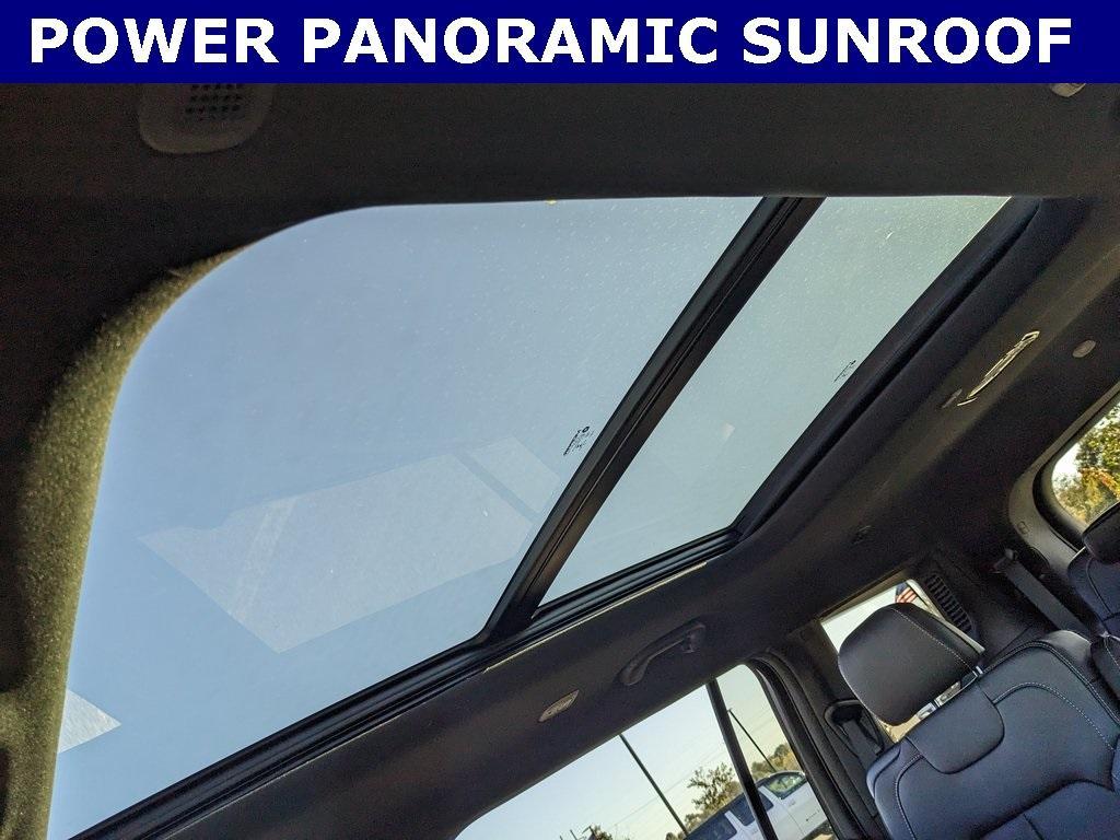 new 2025 Jeep Grand Cherokee L car, priced at $44,377