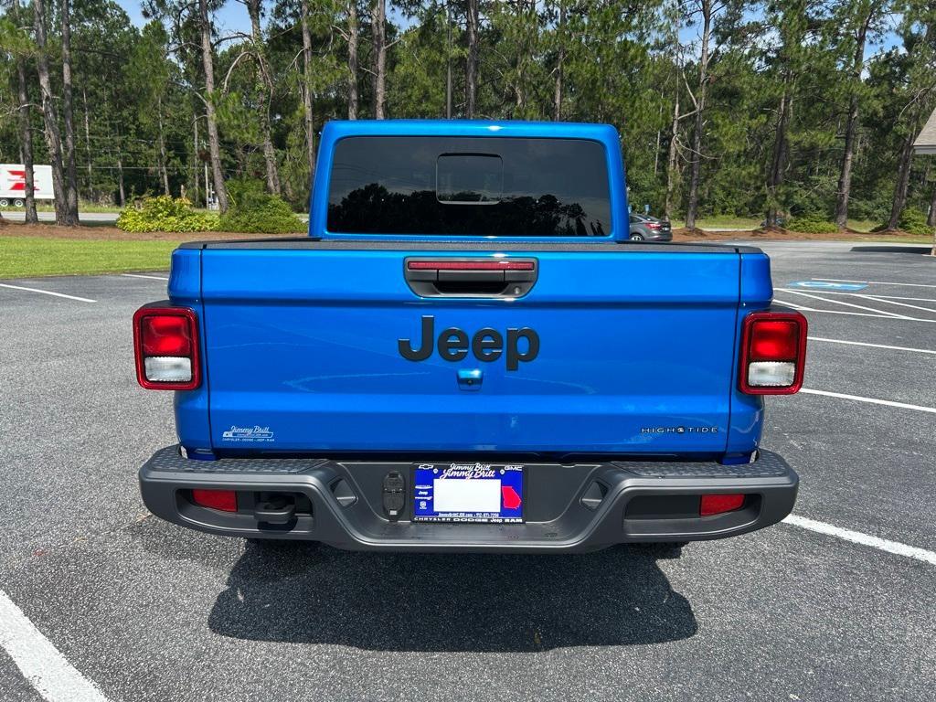 new 2025 Jeep Gladiator car, priced at $43,683