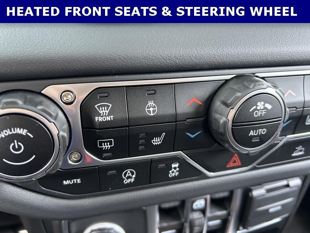 new 2025 Jeep Gladiator car, priced at $43,683