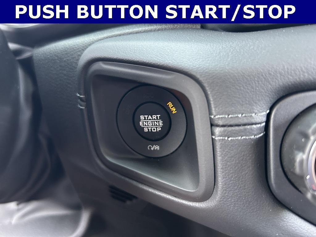 new 2025 Jeep Gladiator car, priced at $43,683