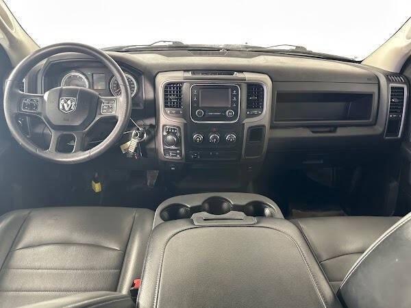 used 2022 Ram 1500 Classic car, priced at $27,998