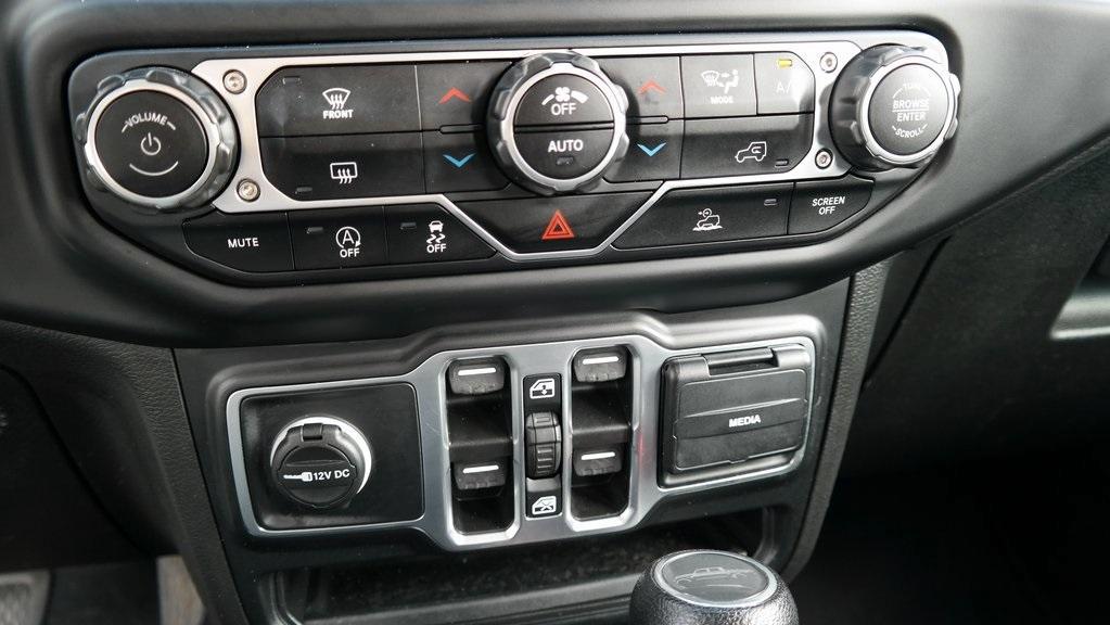 used 2023 Jeep Gladiator car, priced at $29,651