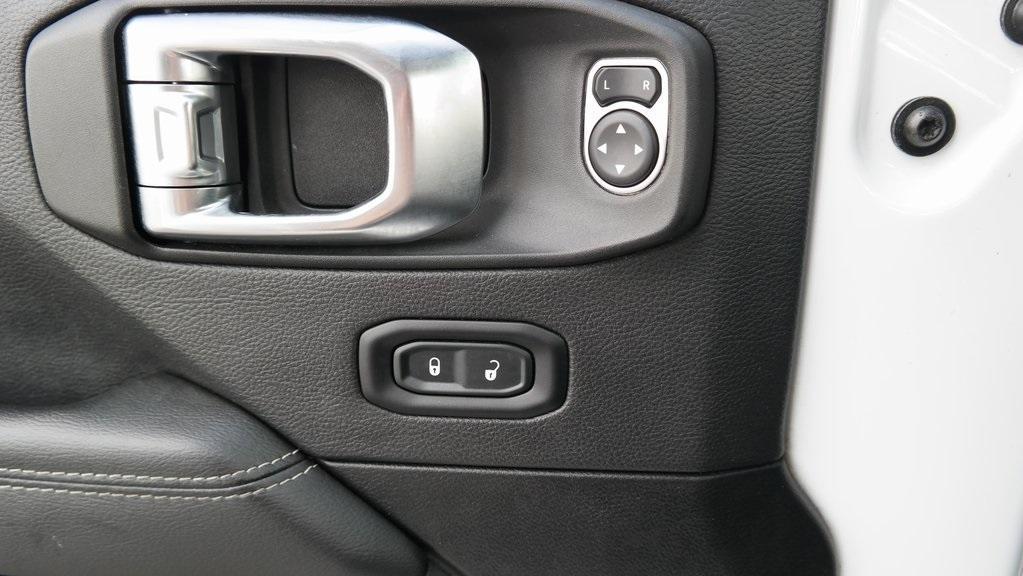 used 2023 Jeep Gladiator car, priced at $29,651