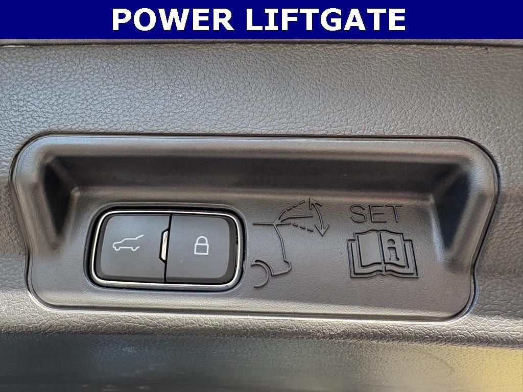 used 2024 Ford Explorer car, priced at $33,431