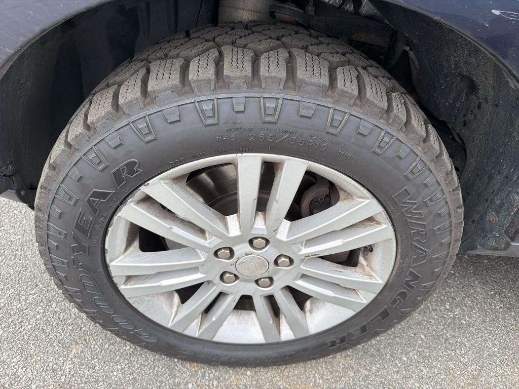 used 2016 Land Rover LR4 car, priced at $12,392