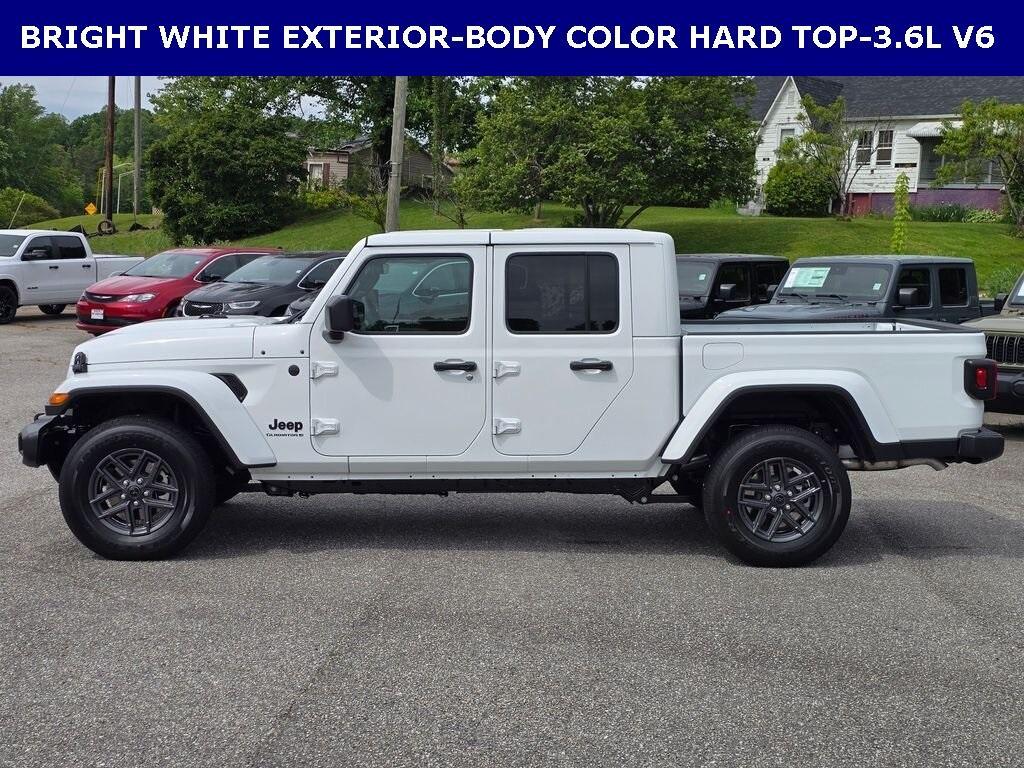 new 2025 Jeep Gladiator car, priced at $45,310