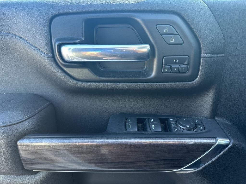 used 2022 Chevrolet Silverado 2500 car, priced at $46,881