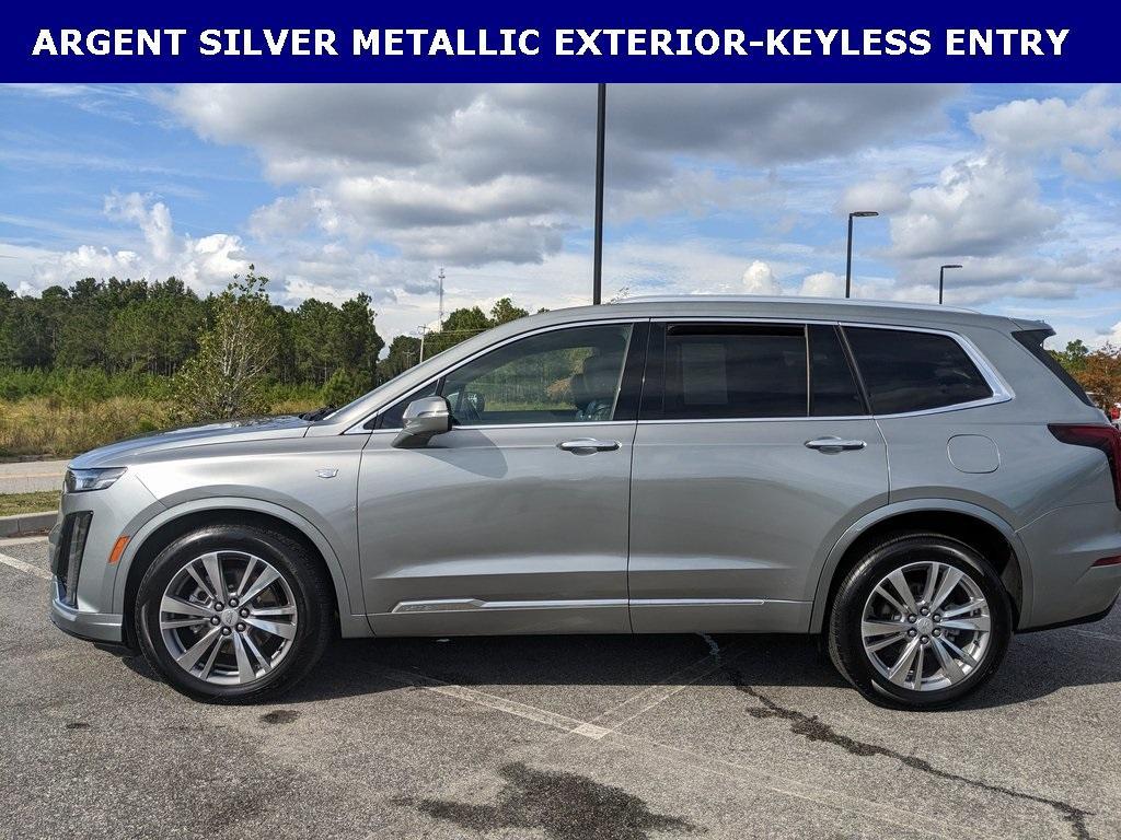 used 2023 Cadillac XT6 car, priced at $36,207