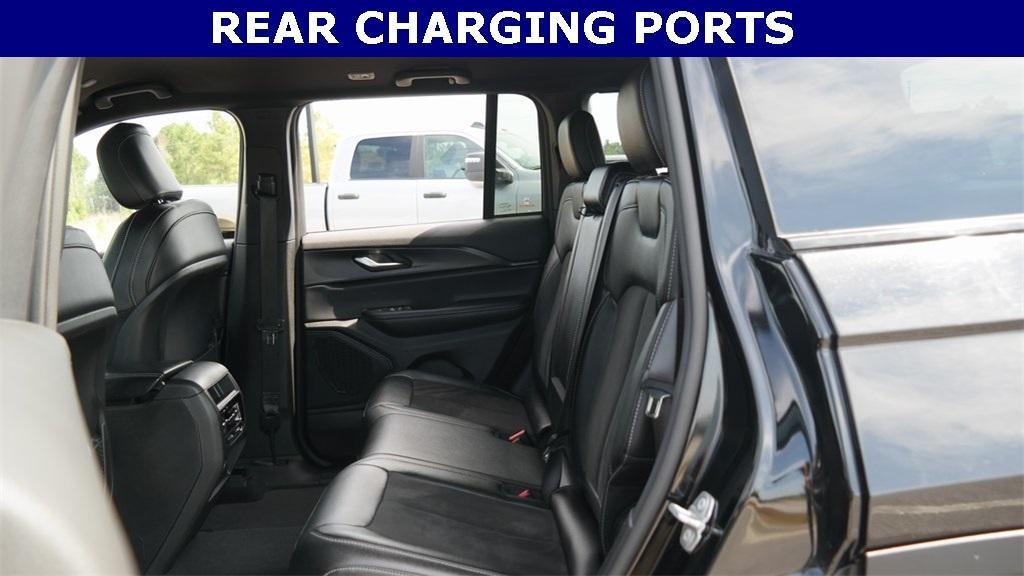 used 2023 Jeep Grand Cherokee car, priced at $29,266