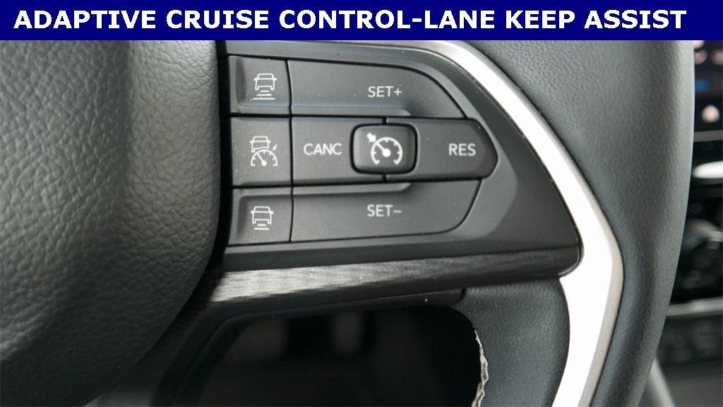 used 2023 Jeep Grand Cherokee car, priced at $29,266