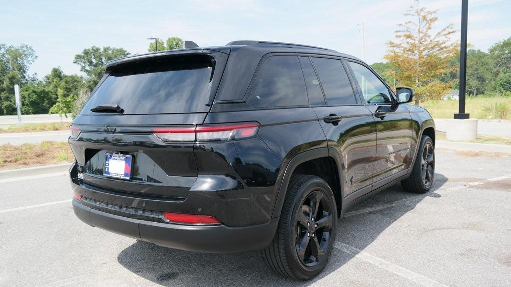 used 2023 Jeep Grand Cherokee car, priced at $29,266