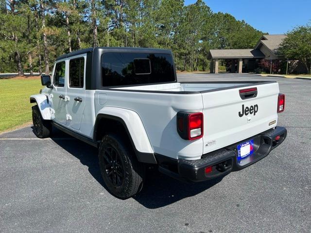 used 2023 Jeep Gladiator car, priced at $35,995