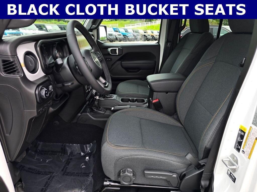new 2025 Jeep Gladiator car, priced at $45,905