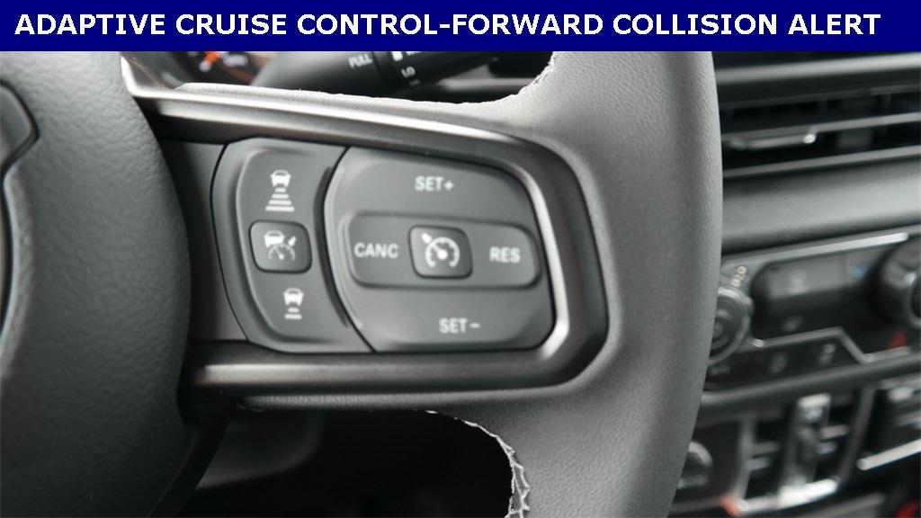 new 2025 Jeep Gladiator car, priced at $42,824
