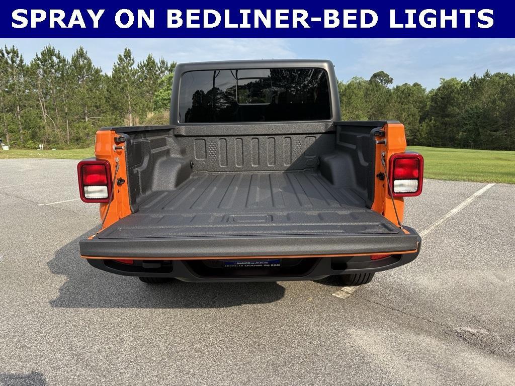 new 2025 Jeep Gladiator car, priced at $41,546