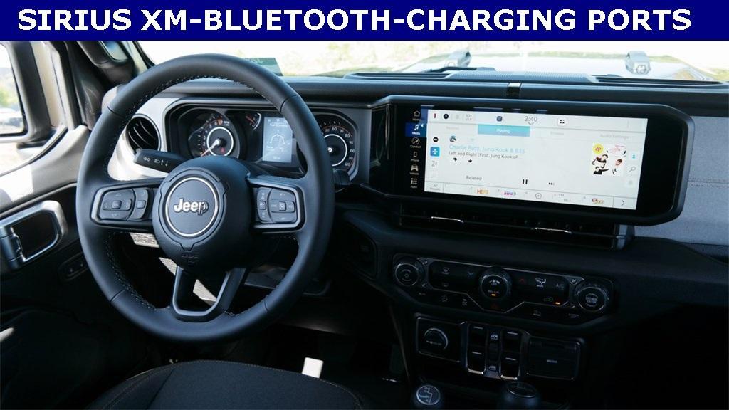 new 2025 Jeep Gladiator car, priced at $35,977