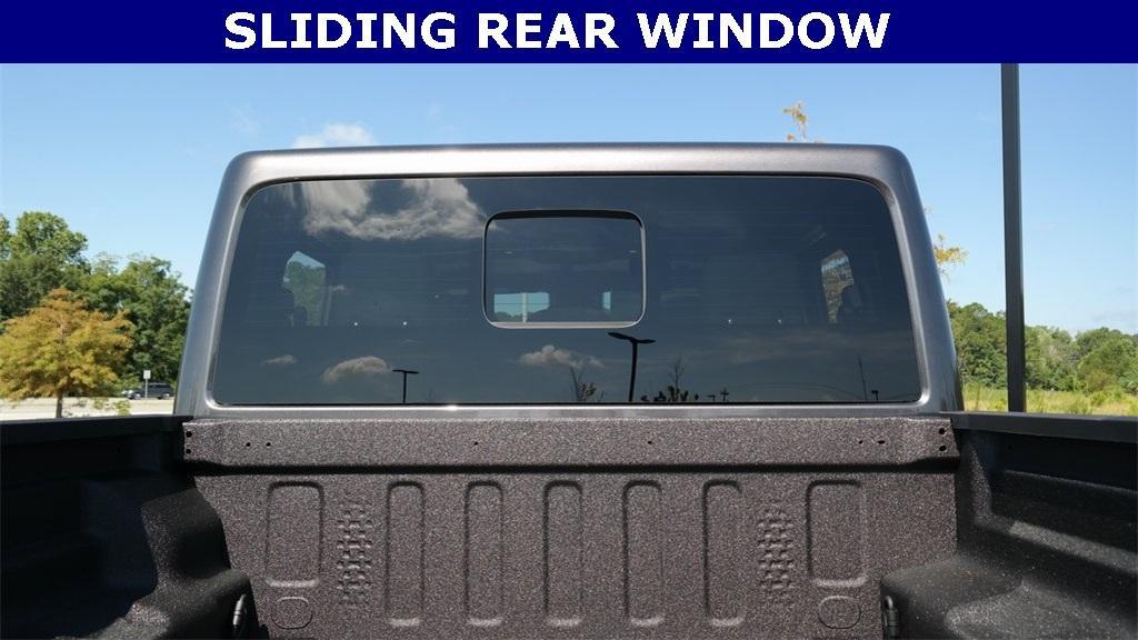 new 2025 Jeep Gladiator car, priced at $35,977