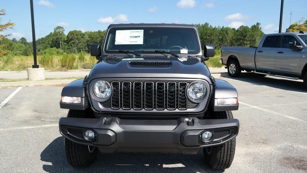 new 2025 Jeep Gladiator car, priced at $35,977