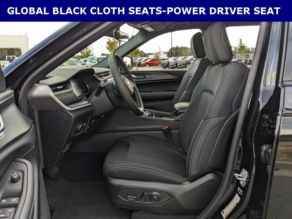 new 2025 Jeep Grand Cherokee L car, priced at $36,377