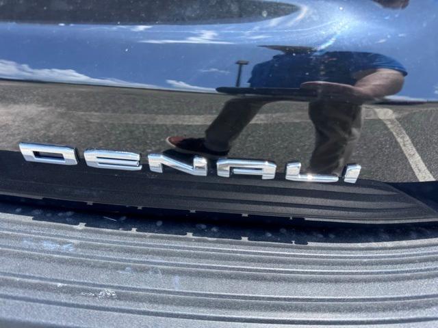 used 2023 GMC Yukon car, priced at $75,694