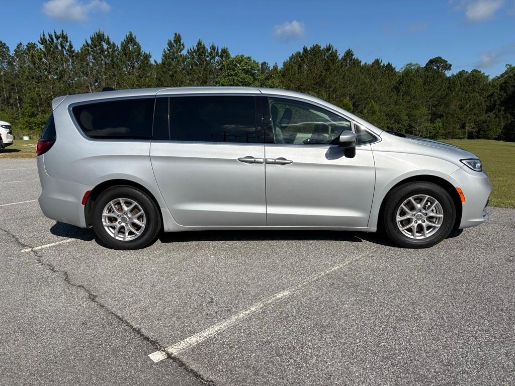 used 2023 Chrysler Pacifica car, priced at $22,992