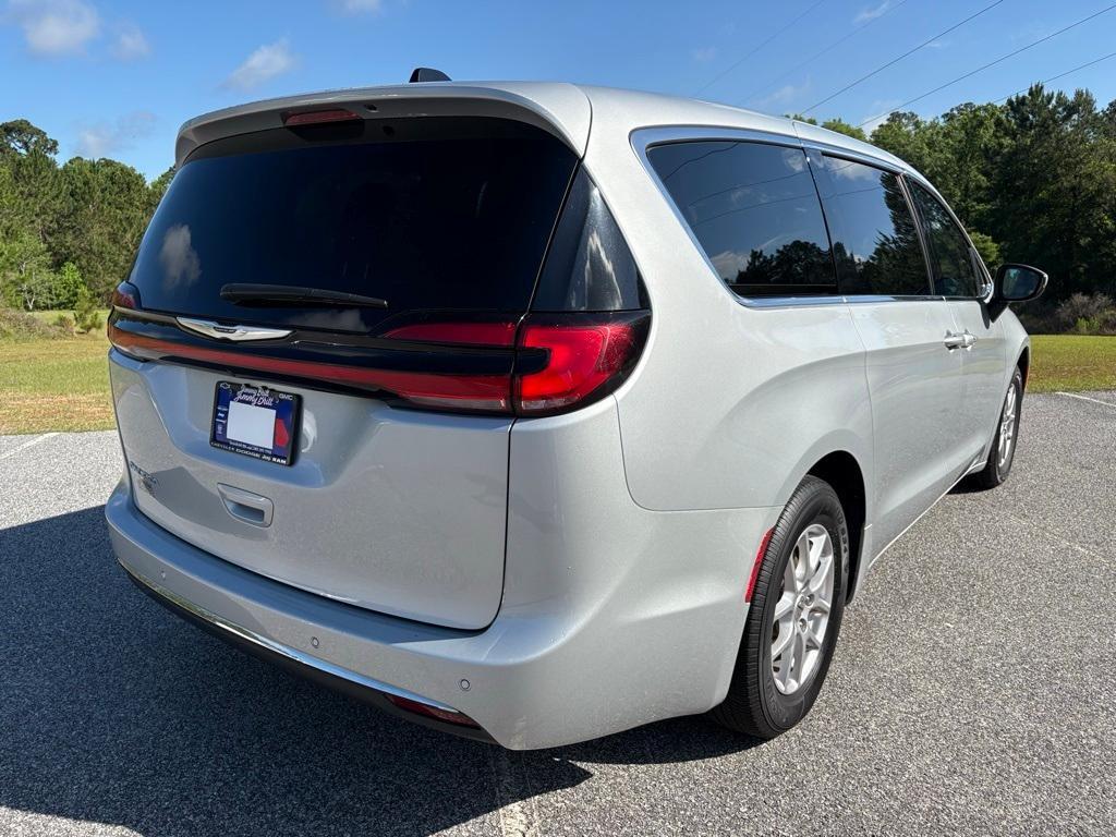 used 2023 Chrysler Pacifica car, priced at $22,992