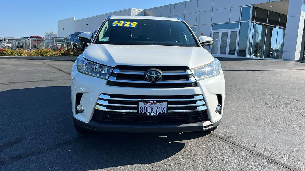 used 2018 Toyota Highlander car, priced at $21,929