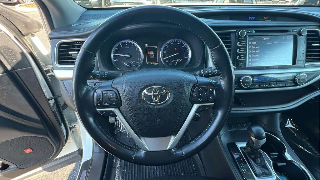 used 2018 Toyota Highlander car, priced at $21,929