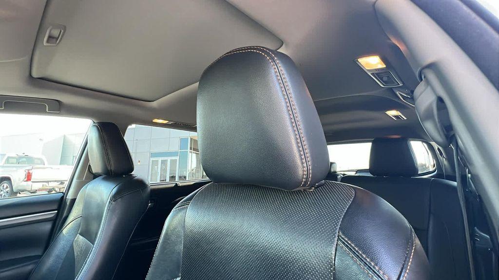 used 2018 Toyota Highlander car, priced at $21,929