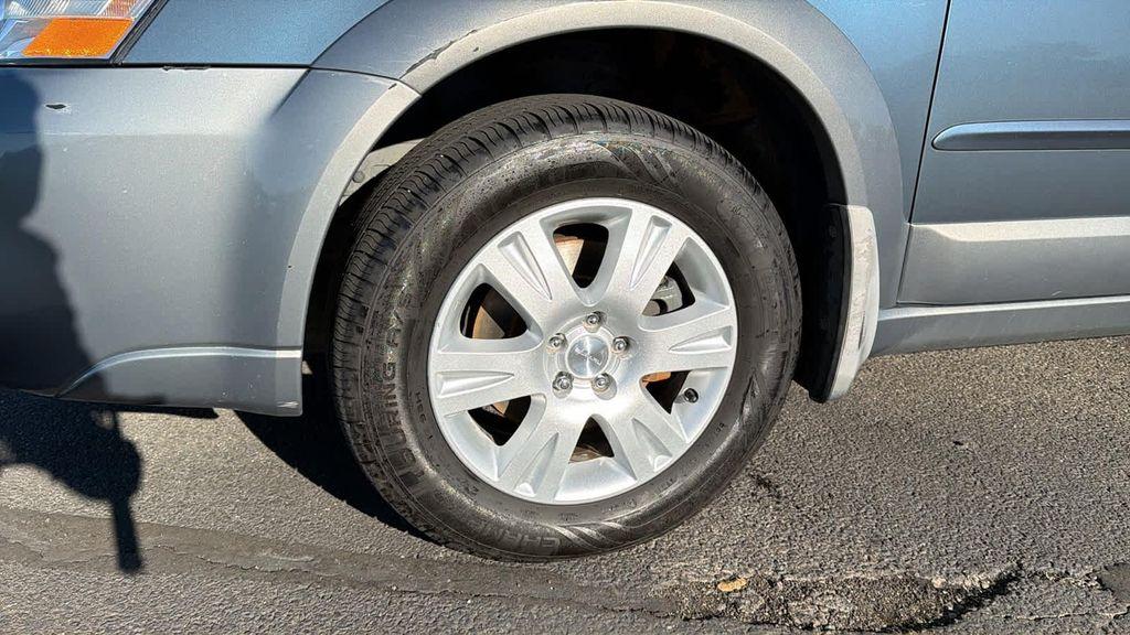 used 2005 Subaru Outback car, priced at $5,995
